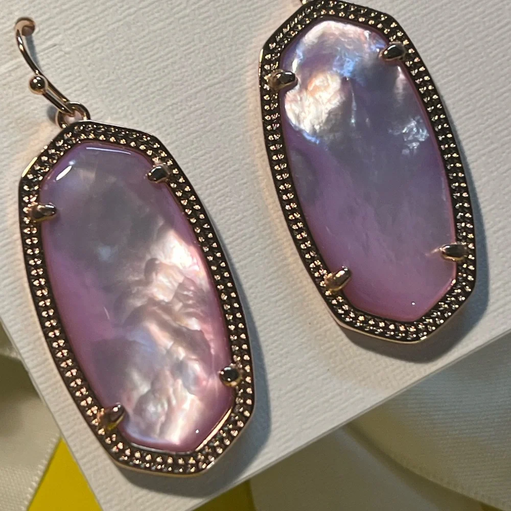 NWT Kendra Scott Elle Earrings Lavender Pearl & Rose Gold Rare & Retired GORG! - Picture 9 of 9